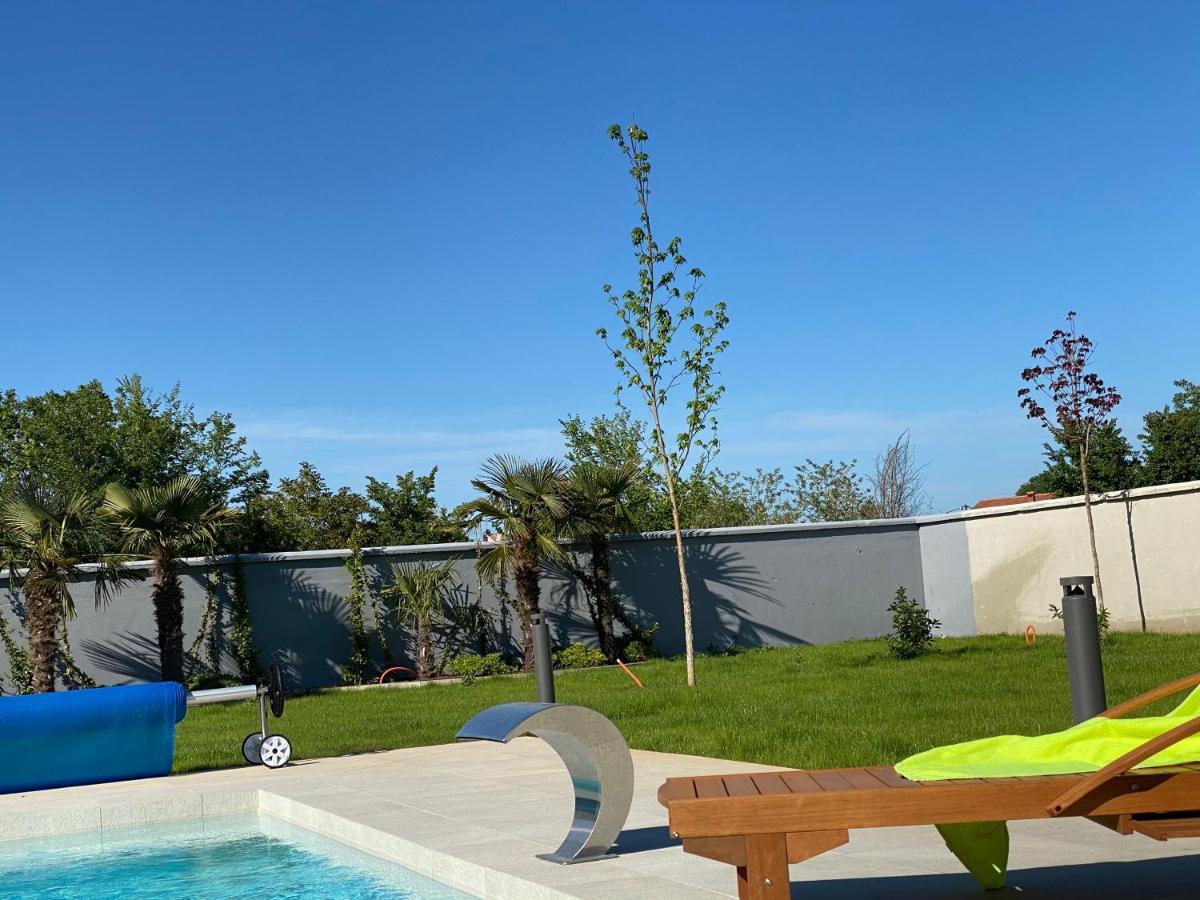Villa Eni Medulin Sisan Heated Pool Екстер'єр фото