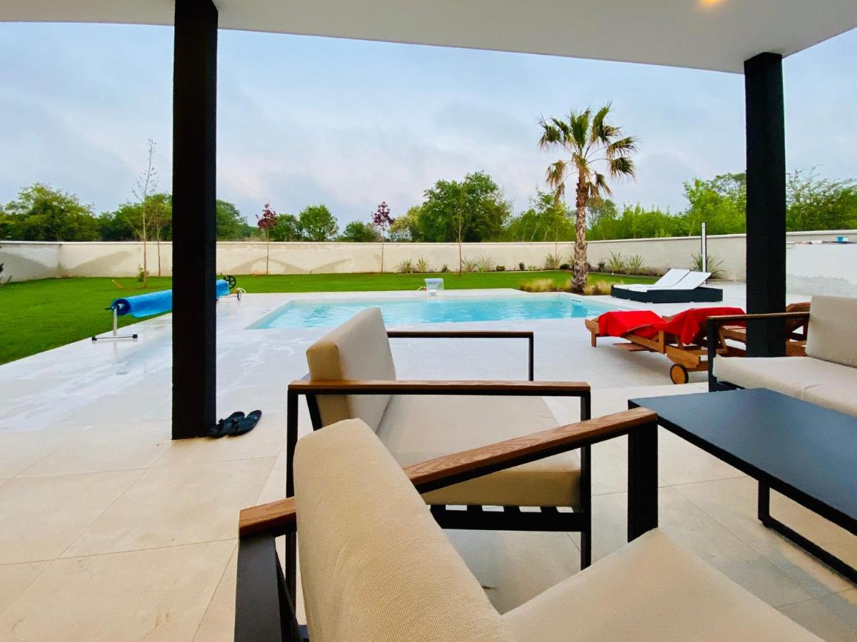 Villa Eni Medulin Sisan Heated Pool Екстер'єр фото