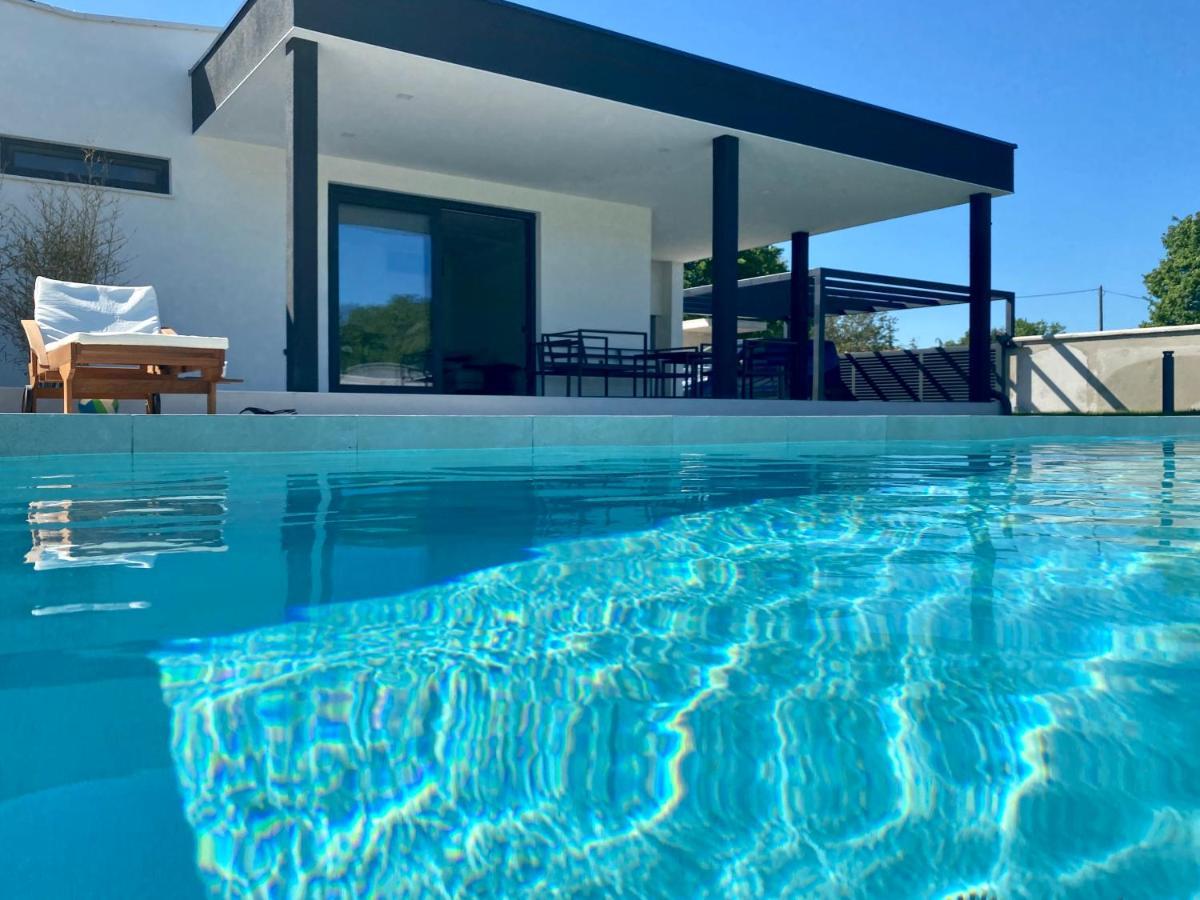 Villa Eni Medulin Sisan Heated Pool Екстер'єр фото