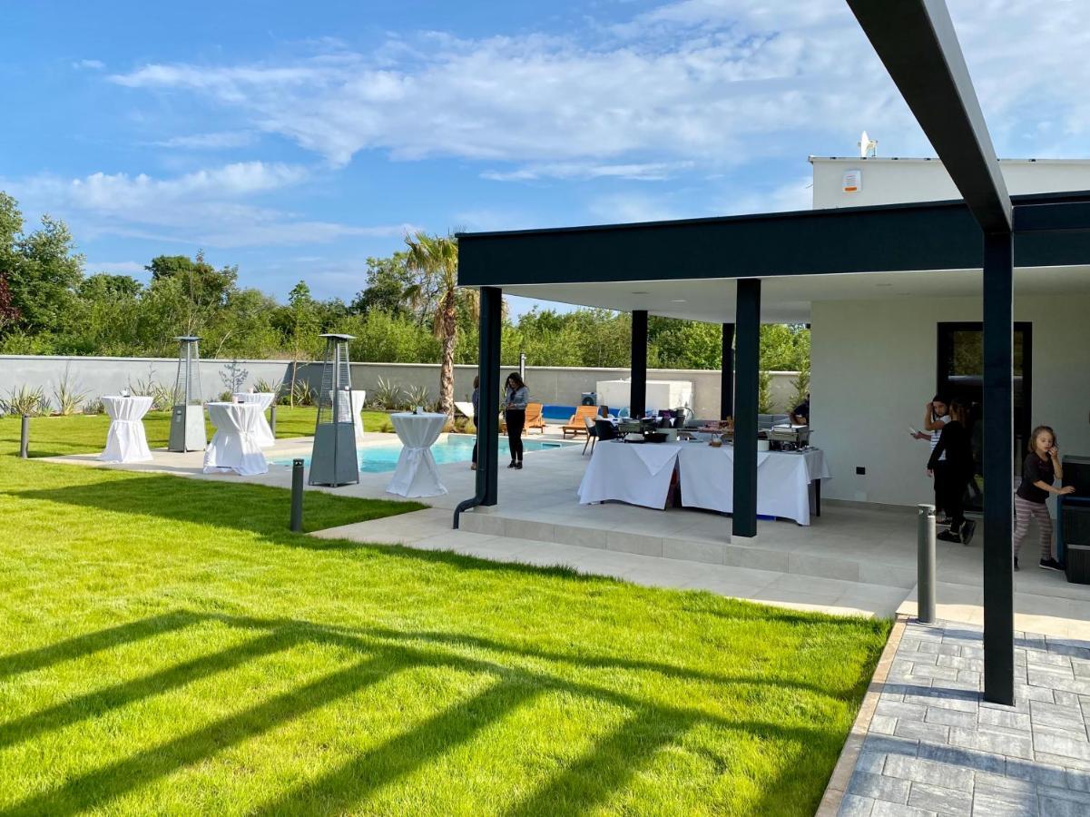 Villa Eni Medulin Sisan Heated Pool Екстер'єр фото